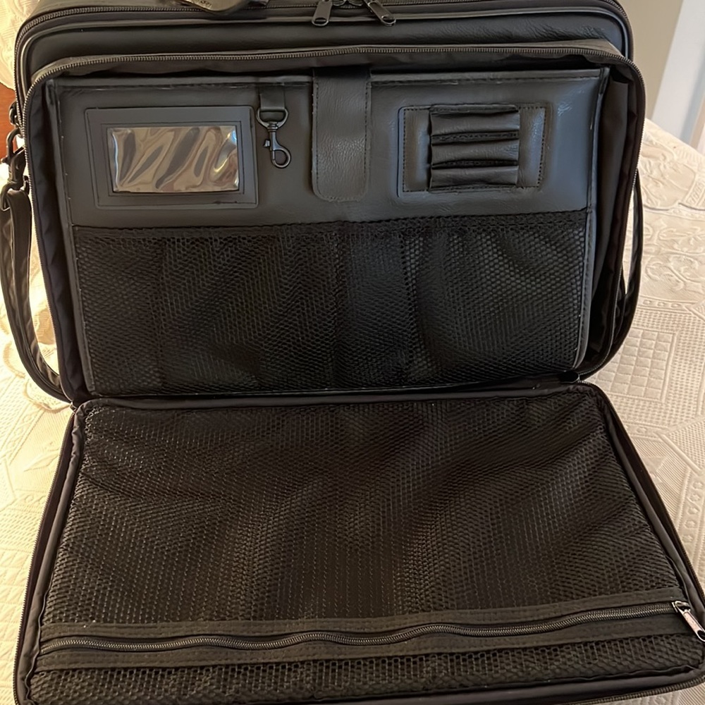 BEAUTIFUL CASE-TEK BLACK LEATHER LAPTOP CARRYING CASE - Picture 7 of 10